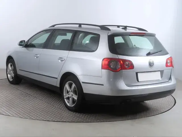 Volkswagen Passat Variant 2008 photo 3