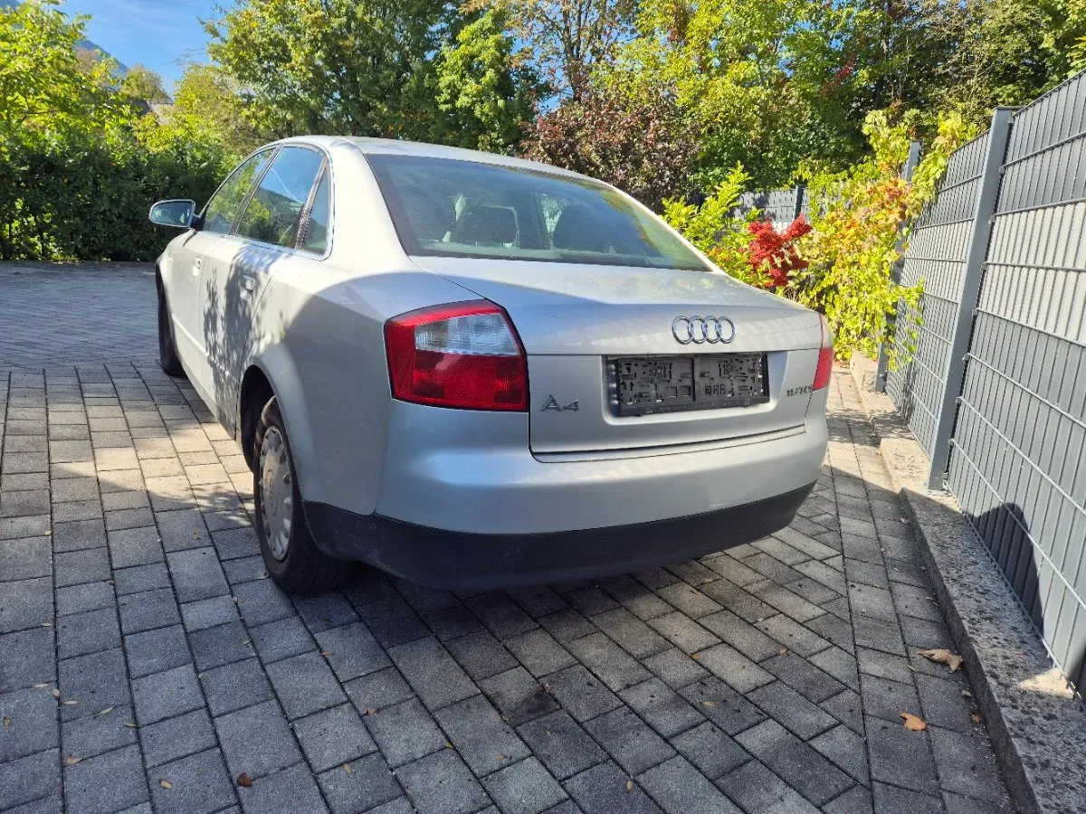 Audi A4 2002 photo 3