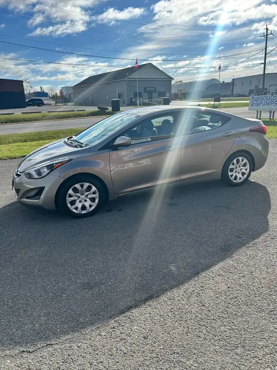 Hyundai Elantra 2014 photo 2