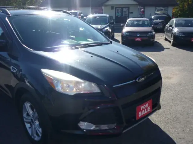 Ford Escape 2014 photo 2