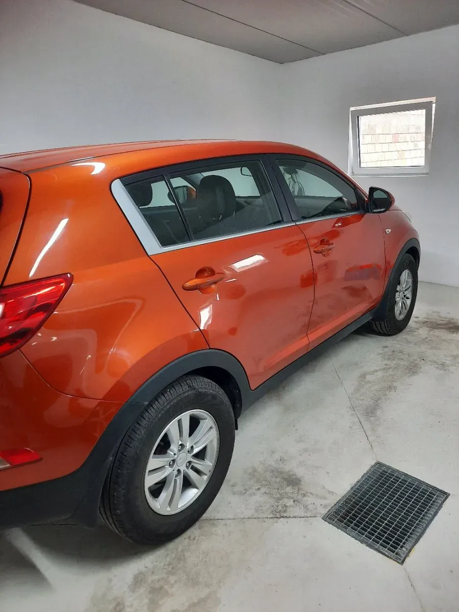 Kia Sportage 2011 photo 2
