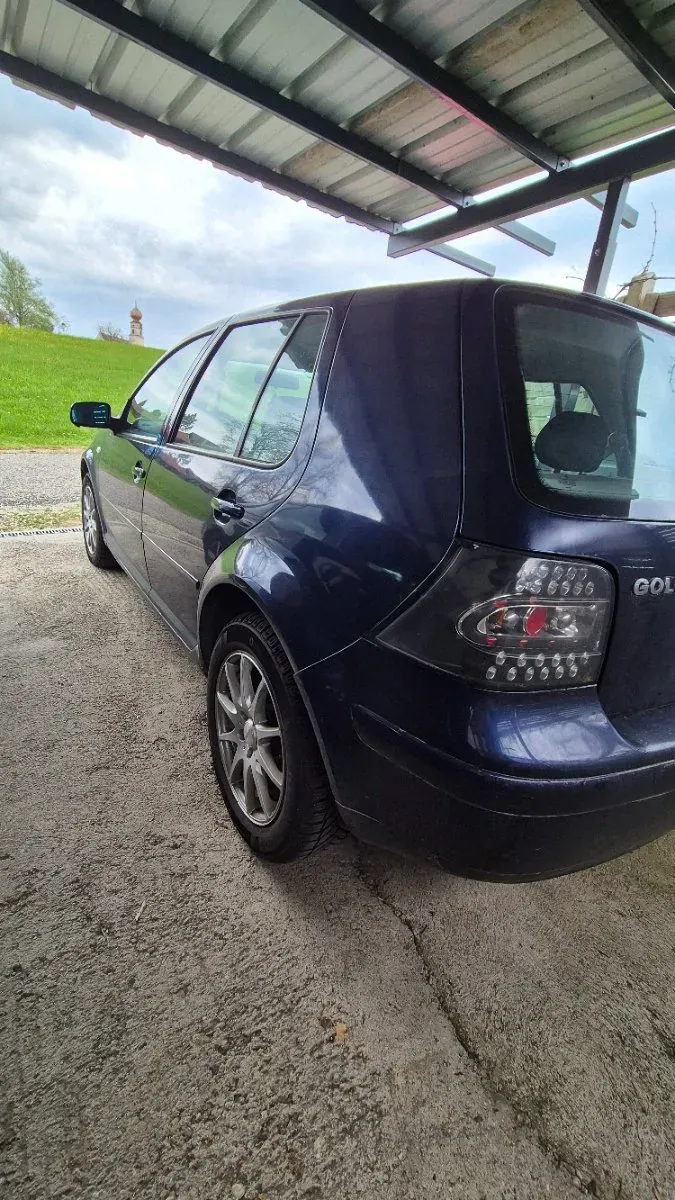 Volkswagen Golf 2000 photo 2