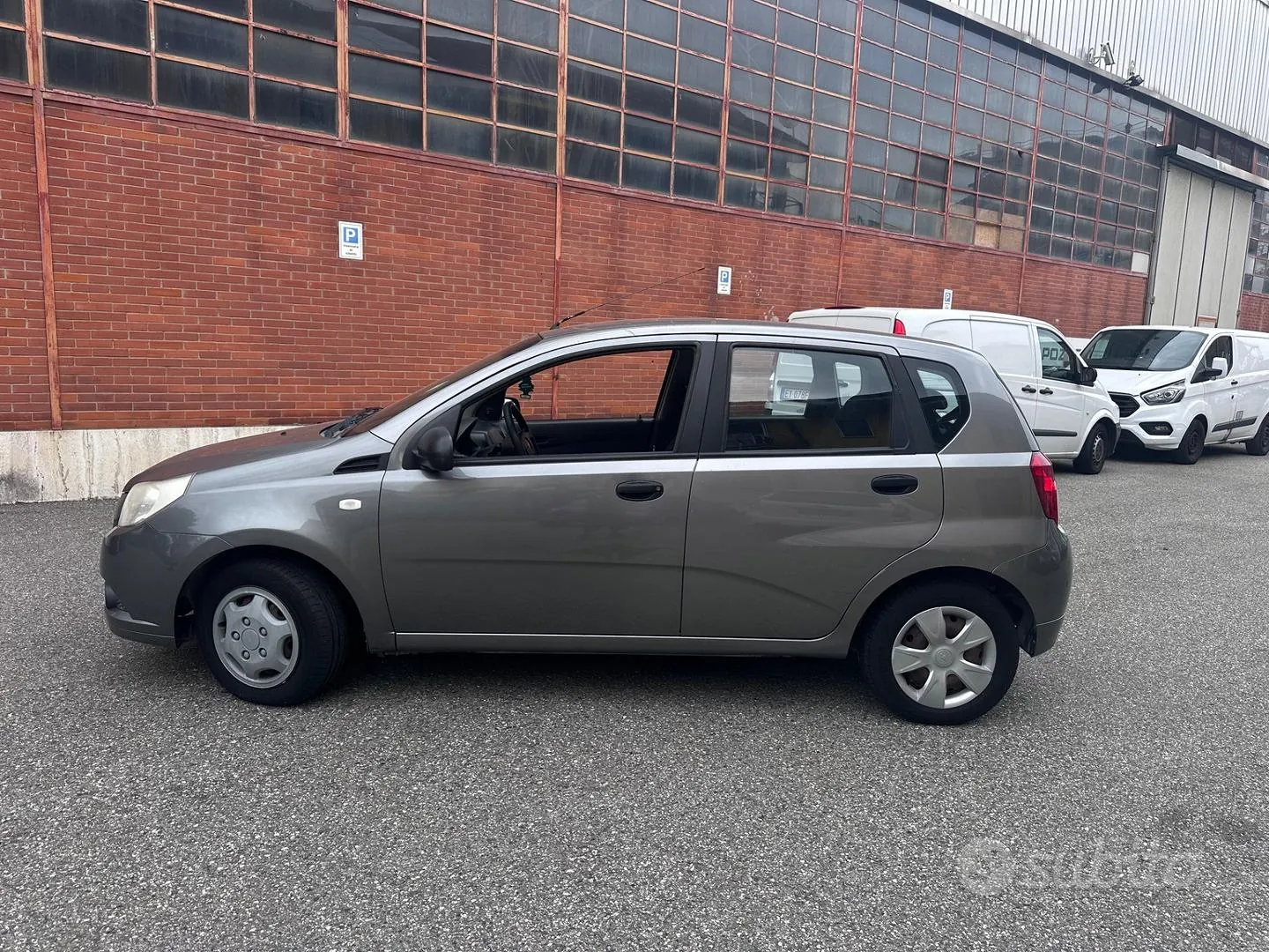 Chevrolet Aveo 2010 photo 4
