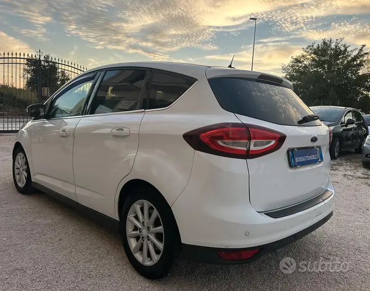 Ford C-Max 2015 photo 5