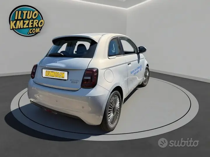 Fiat 500 Hybrid photo 3
