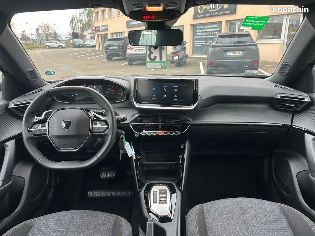 Peugeot 2008 2025 photo 5