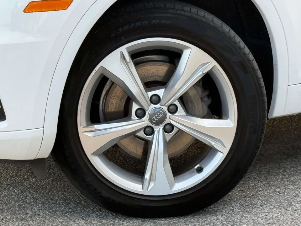 Audi Q5 2018 photo 2