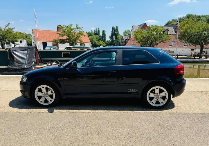 Audi A3 2010 photo 5