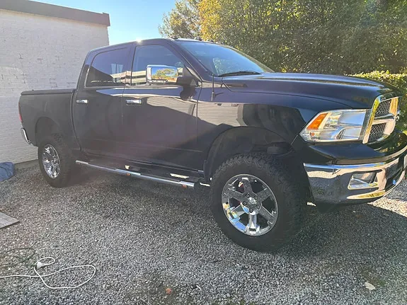 Ram 1500 2011 photo 2