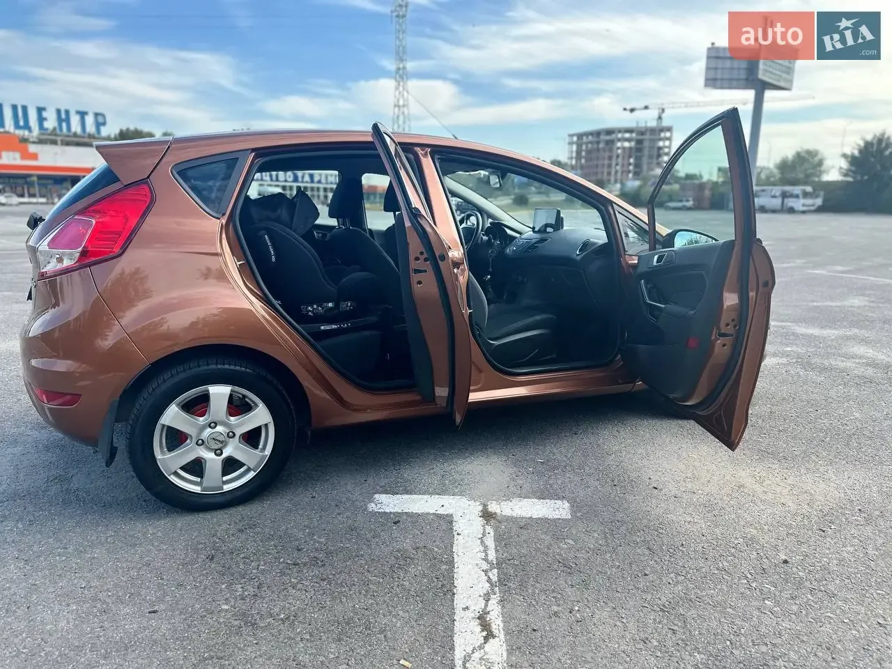 Ford Fiesta 2015 photo 4