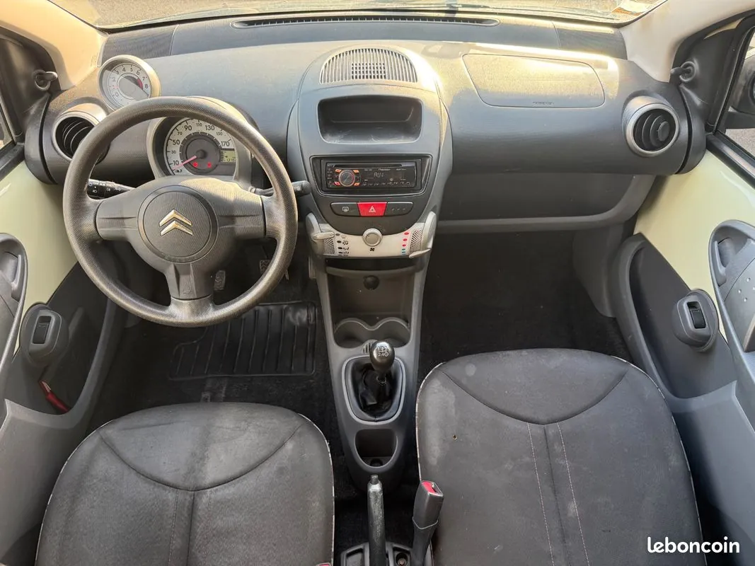 Citroen C1 2011 photo 3