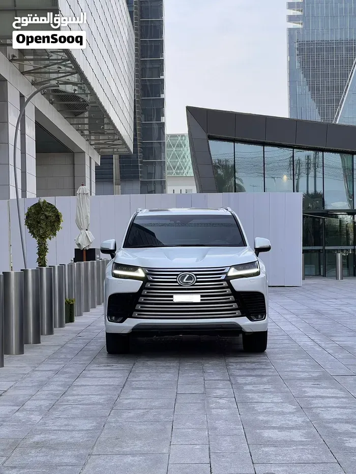 Lexus Lx 600 2023 photo 2