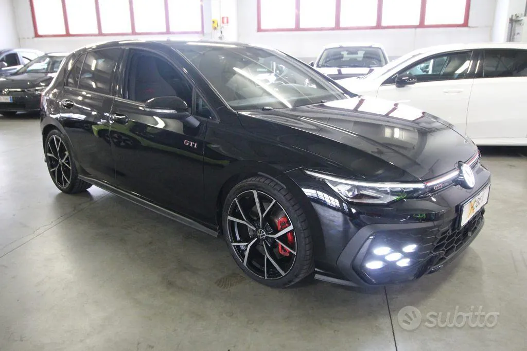 Volkswagen Golf 2024 photo 3