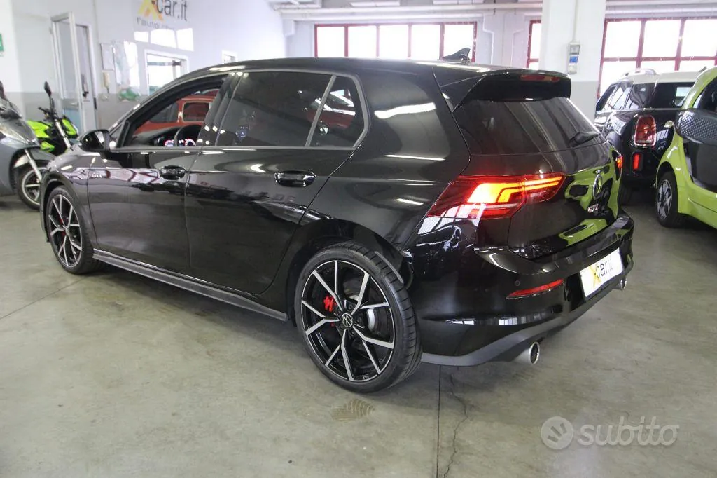 Volkswagen Golf 2024 photo 4