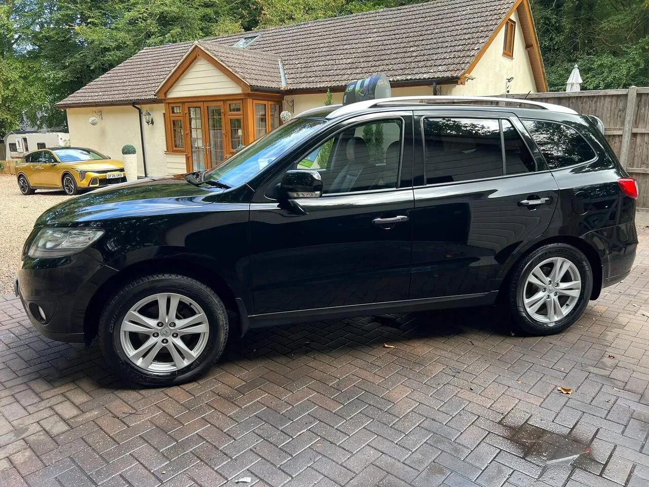 Hyundai Santa Fe 2010 photo 4