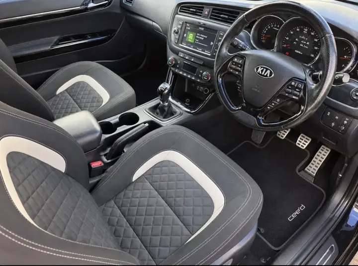 Kia Proceed 2016 photo 2