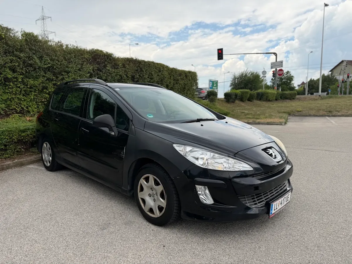 Peugeot 308 2011 photo 3