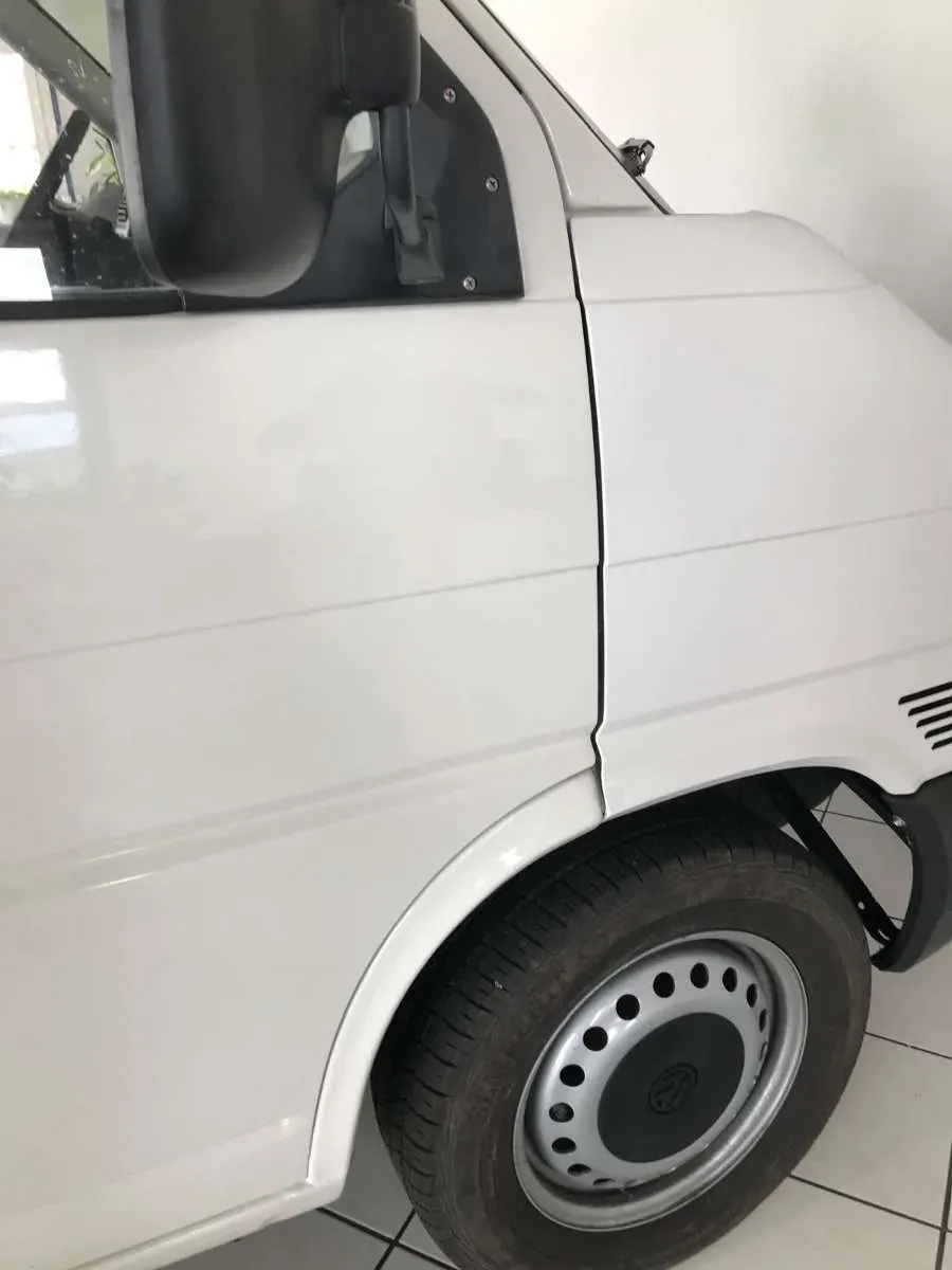 Volkswagen T4 1998 photo 2