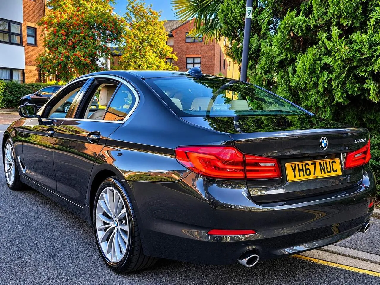 BMW 5 Series 2017 photo 3