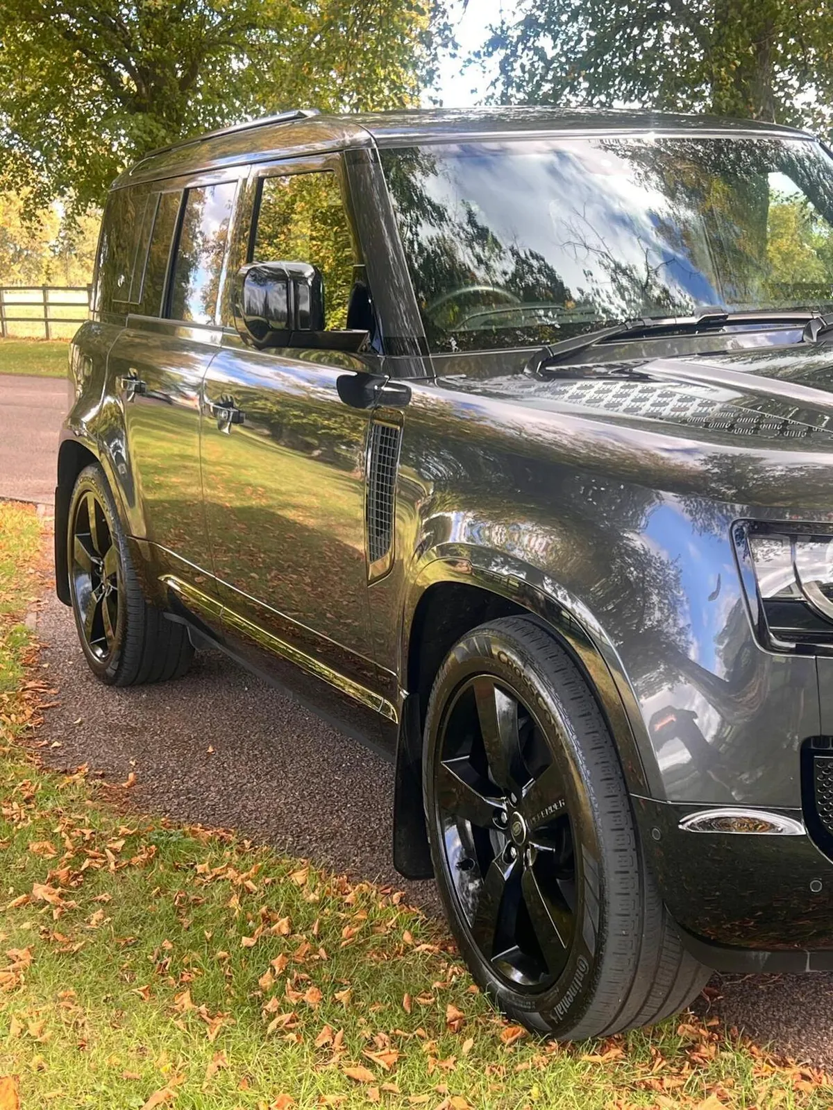 Land Rover Defender 110