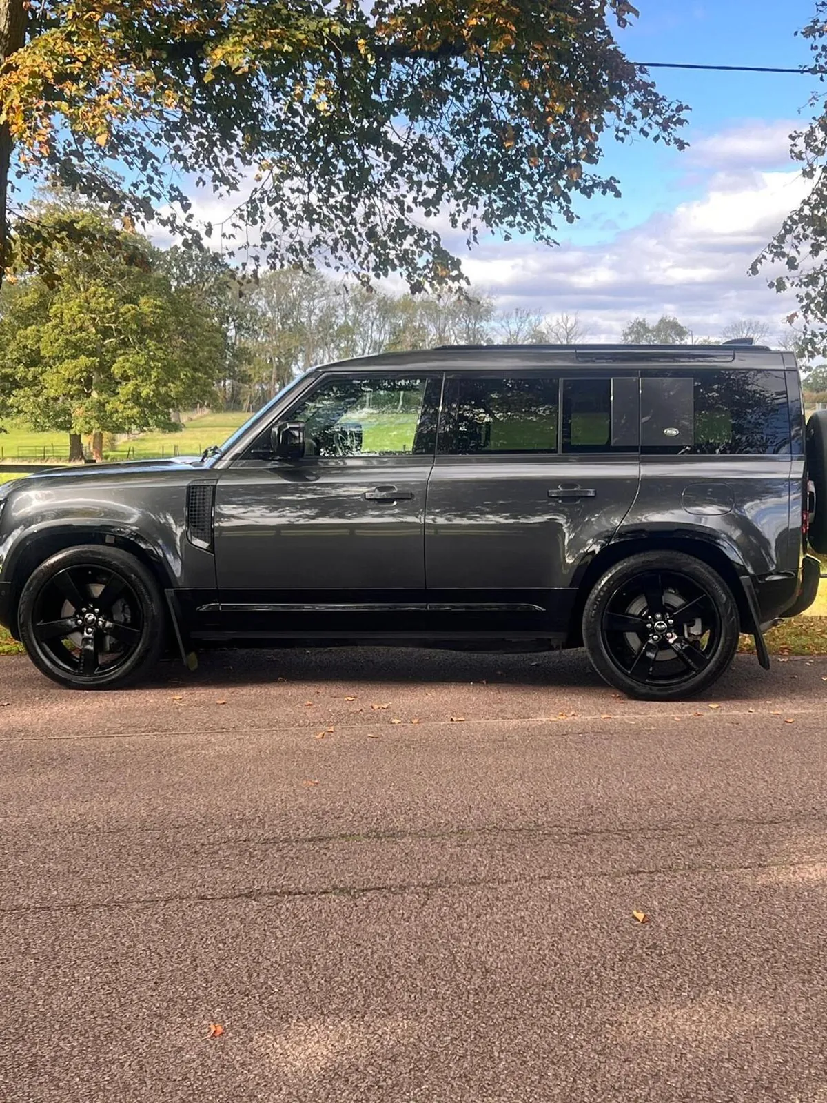 Land Rover Defender 110 2024 photo 4