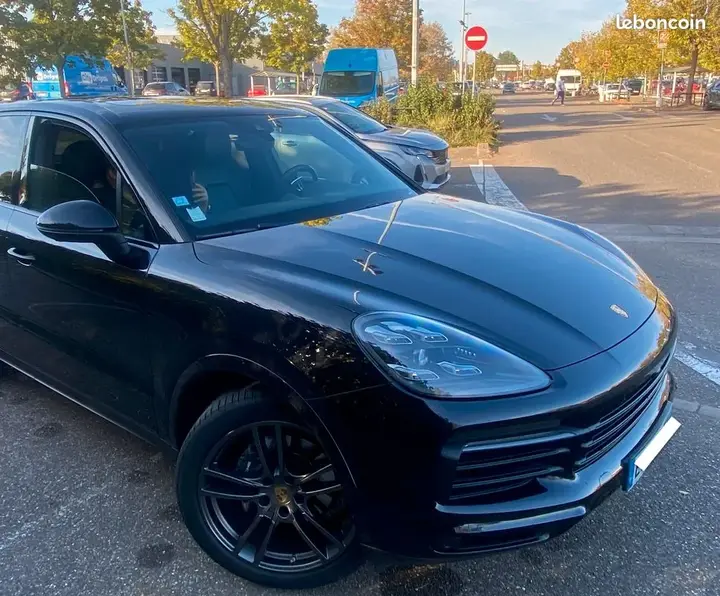 Porsche Cayenne 2018 photo 2
