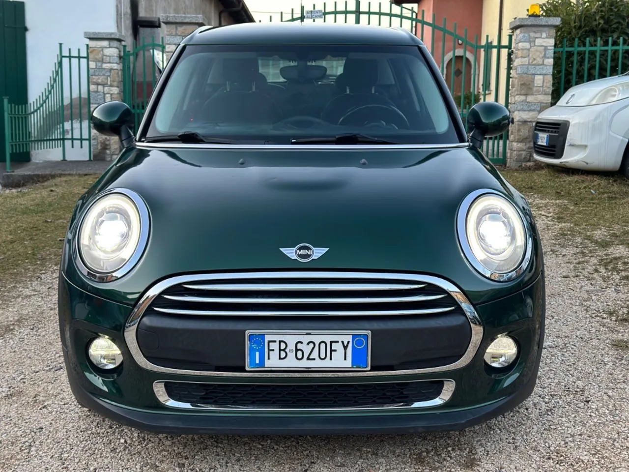 Mini One 2016 photo 2