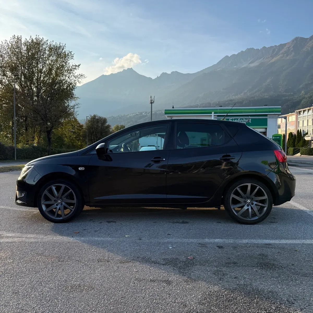 Seat Ibiza 2014 photo 2