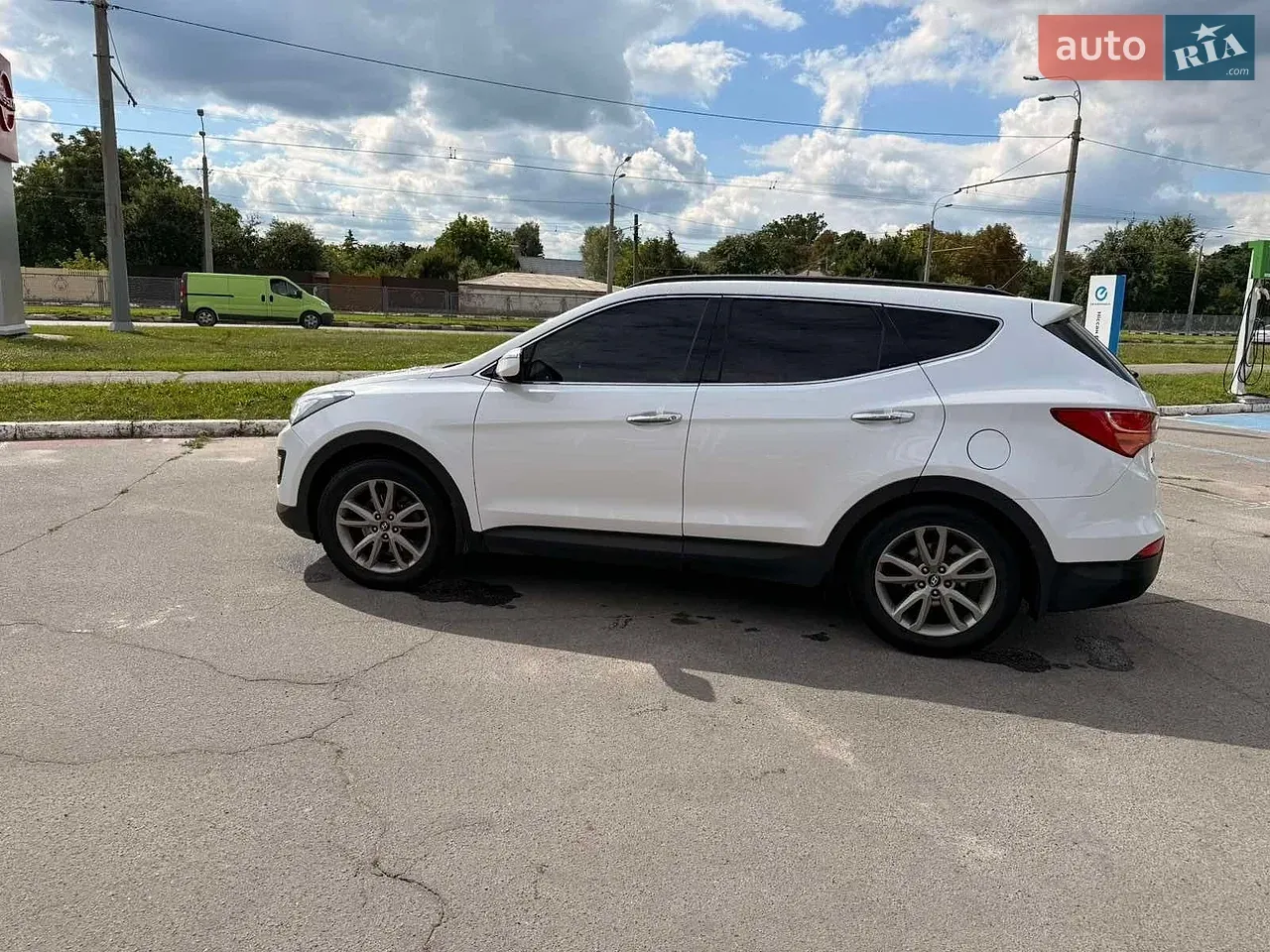 Hyundai Santa Fe 2013 photo 2