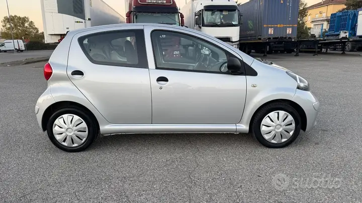 Toyota Aygo 2008 photo 5