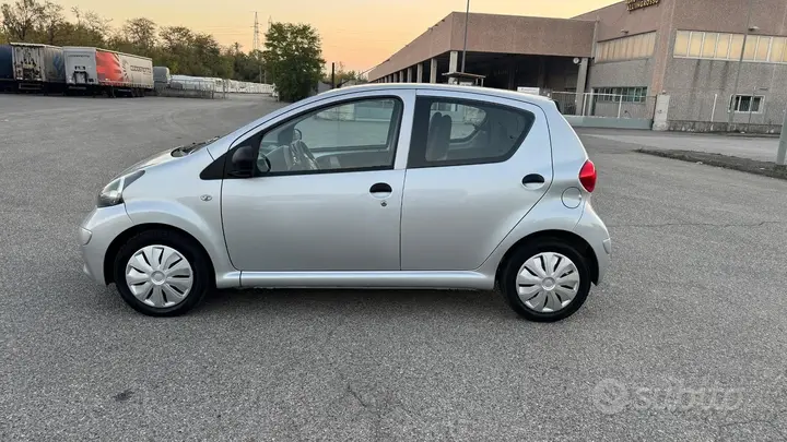 Toyota Aygo 2008 photo 4