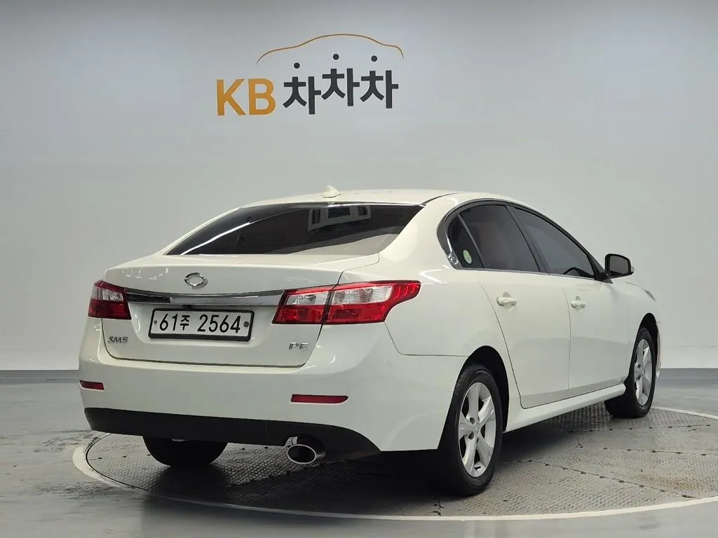Renault Korea Sm5 2011 photo 3