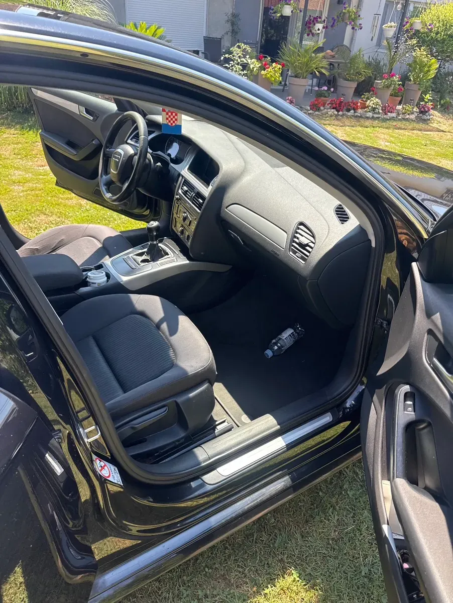 Audi A4 2008 photo 3