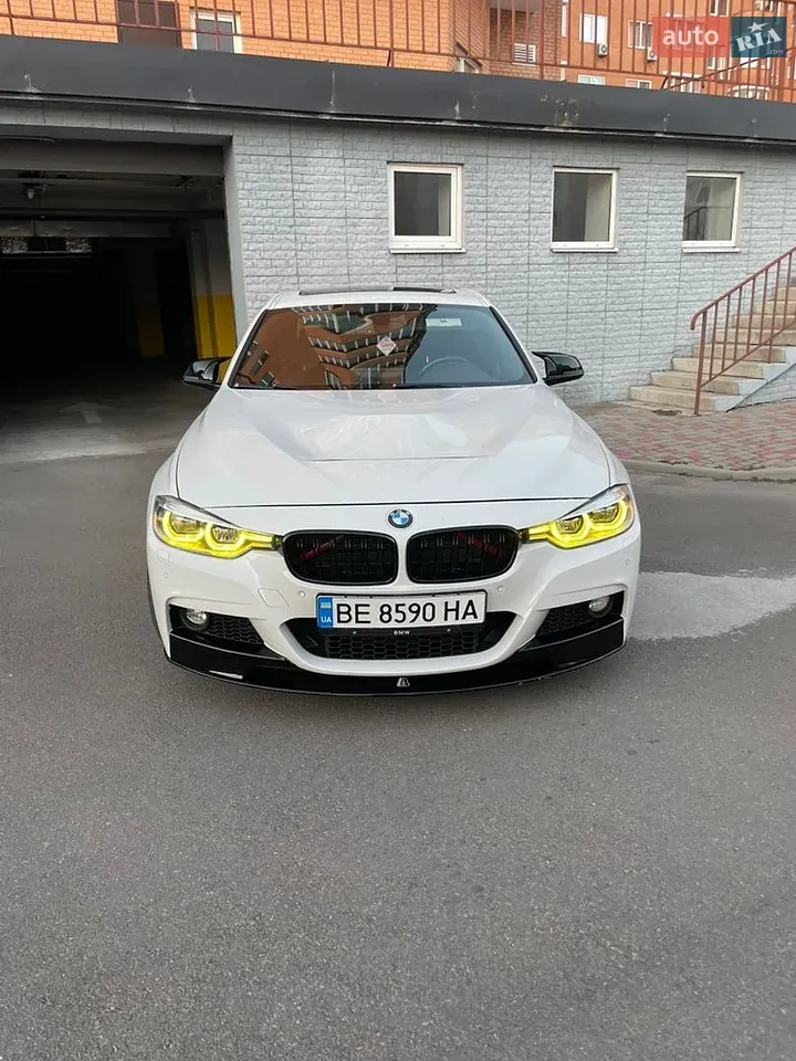 BMW 3 Series 2018 photo 4