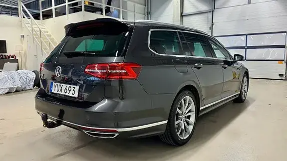 Volkswagen Passat 2018 photo 3