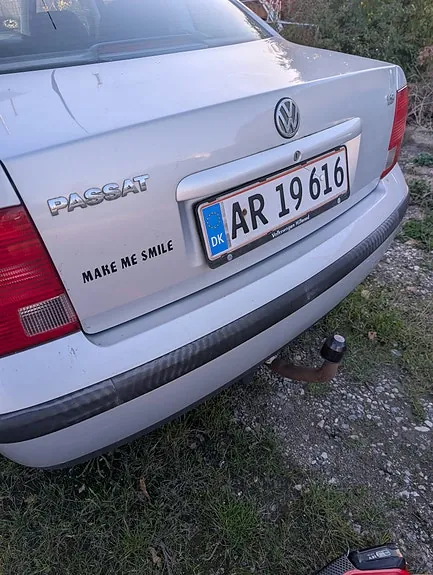 Volkswagen Passat 2000 photo 2