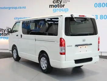 Toyota Hiace 2026 photo 3