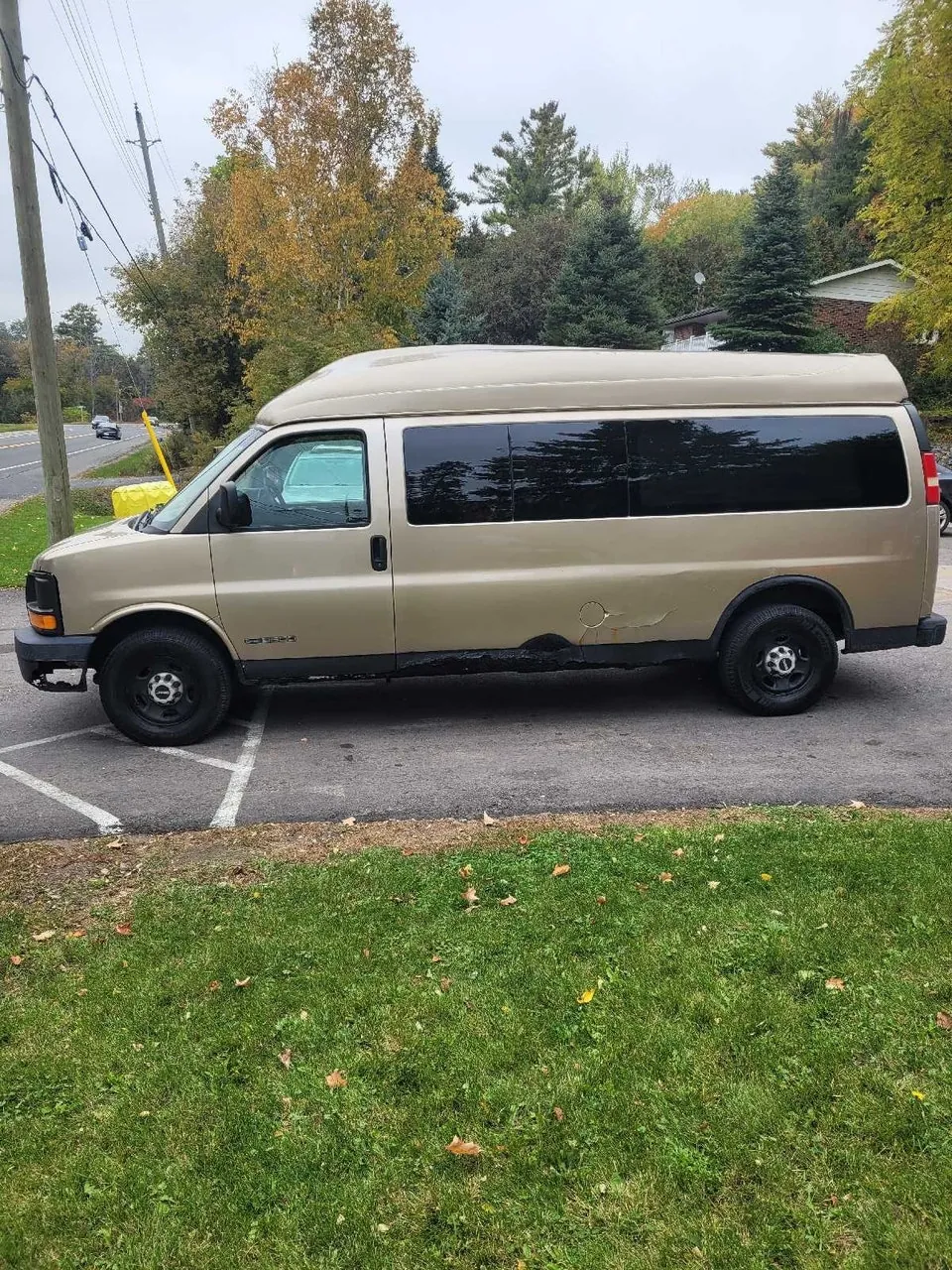 GMC Savana 2005 photo 2
