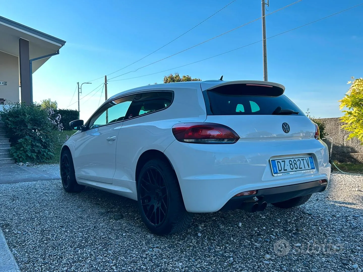 Volkswagen Scirocco 2010 photo 4