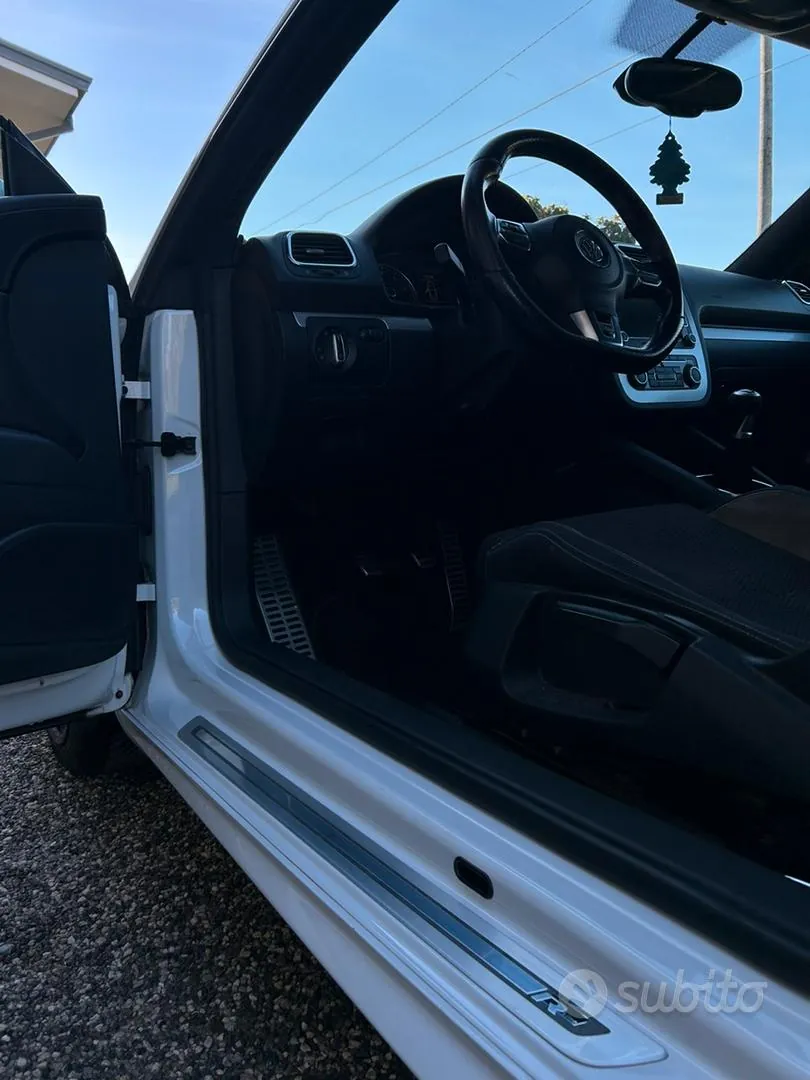 Volkswagen Scirocco 2010 photo 5