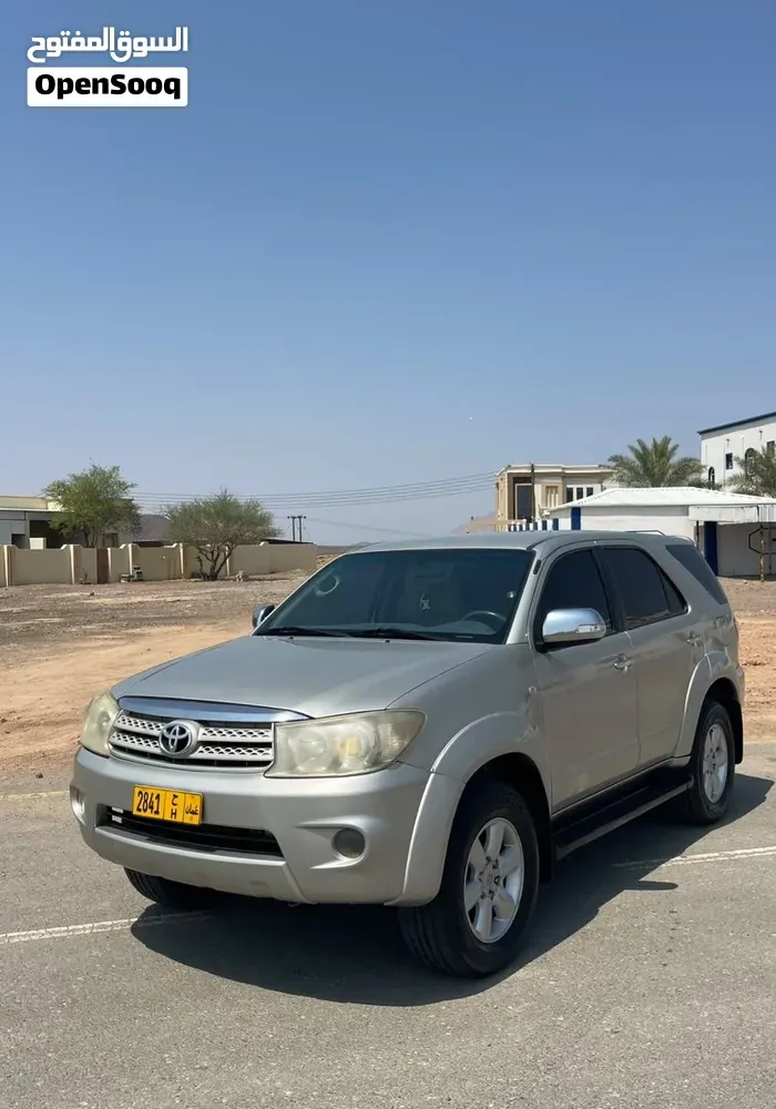 Toyota Fortuner 2009 photo 3