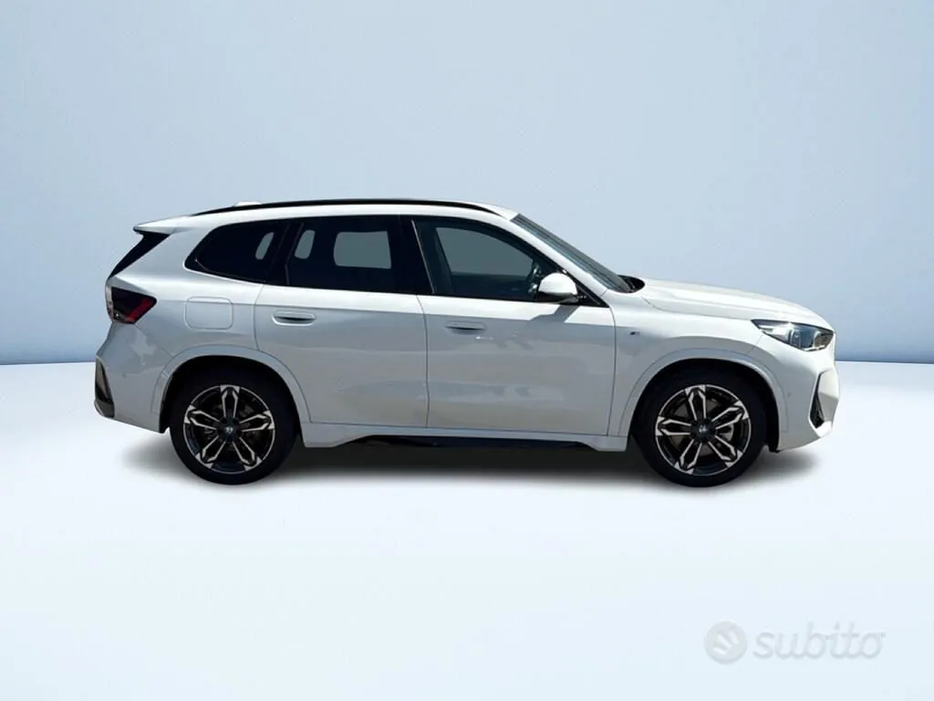 BMW X1 2023 photo 4