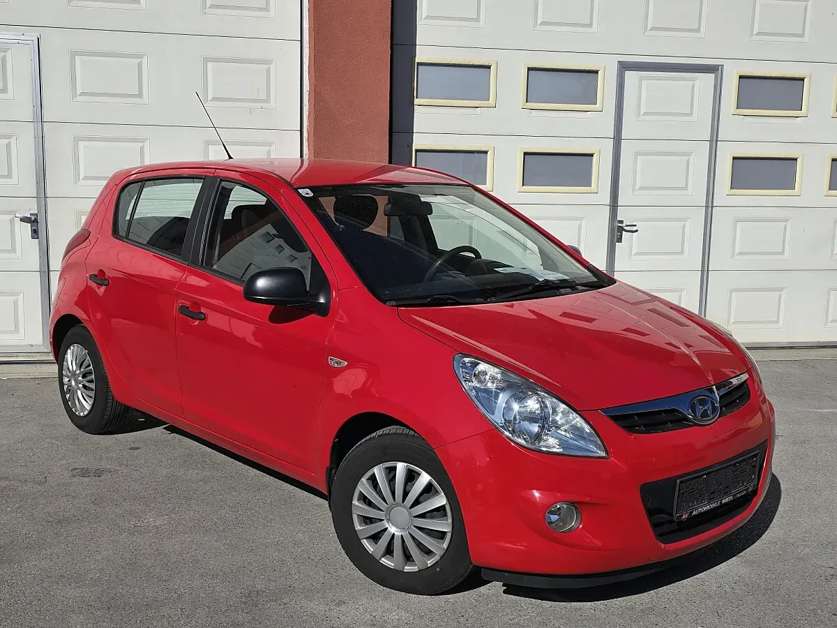 Hyundai I20 2012 photo 2