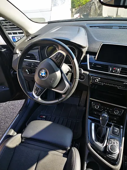 BMW 225Xe