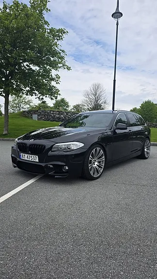 BMW 528I 2011 photo 4
