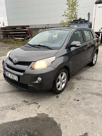 Toyota Urban Cruiser 2010 photo 2
