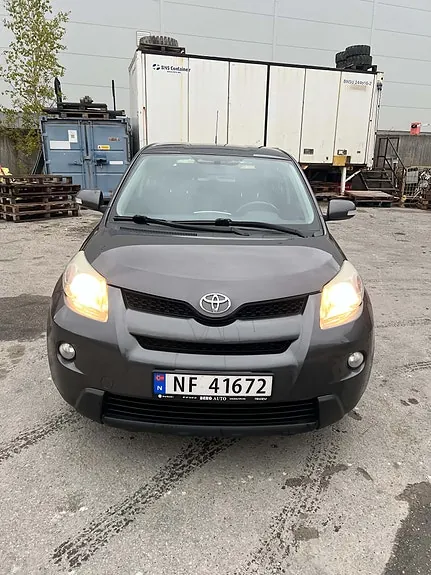 Toyota Urban Cruiser 2010 photo 3