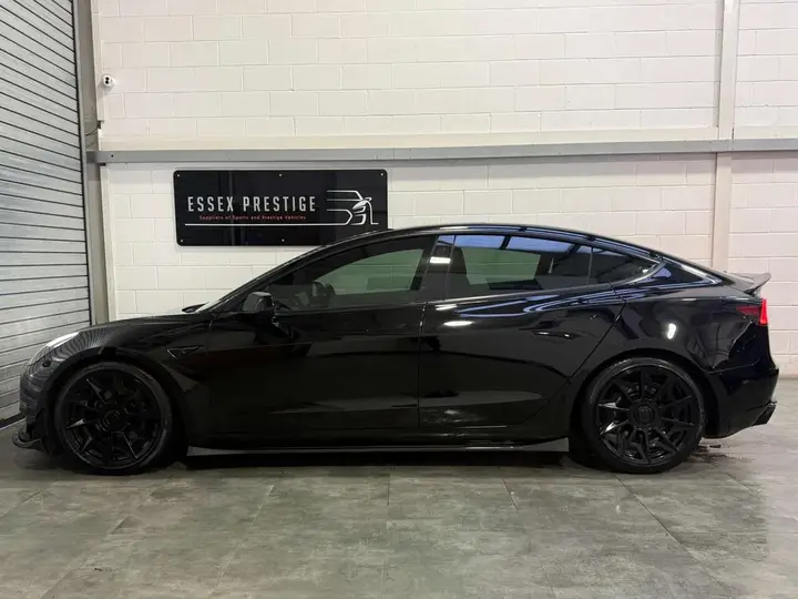 Tesla Model 3 2022 photo 4