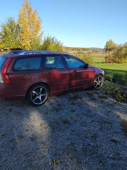 Volvo V50 2012 photo 2