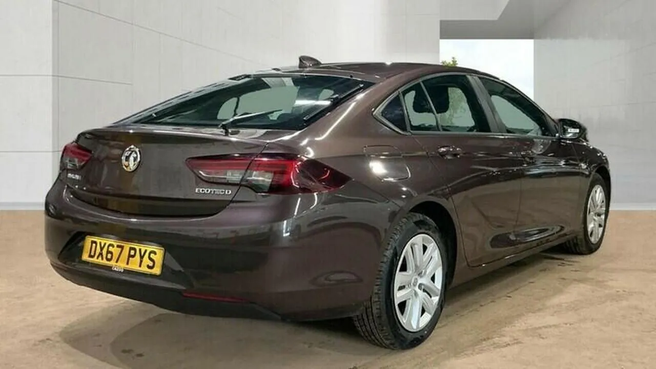 Vauxhall Insignia 2017 photo 4